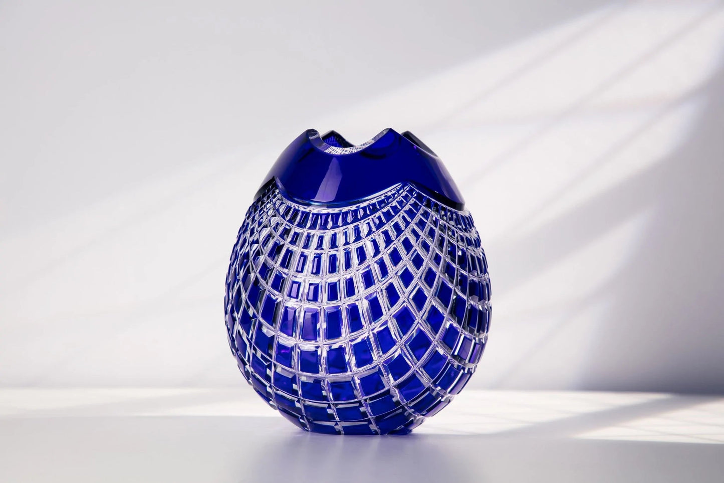 Crystal vase - Blue Medium - LEVELLV - 095