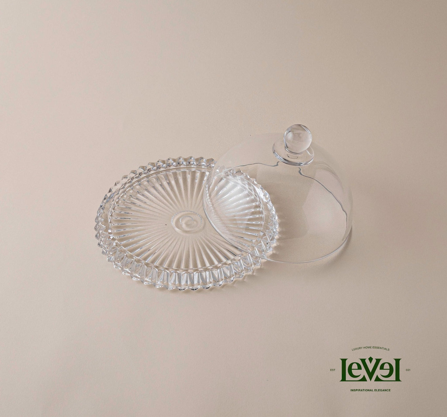 Crystal Plate With Cover - LEVELLV-281