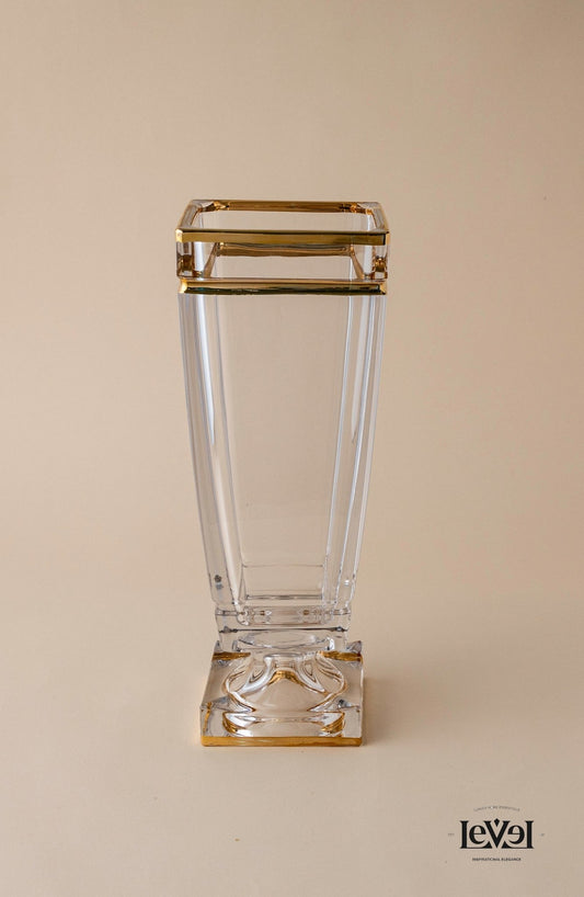 Crystal vase with golden detail - LEVELLV - 227